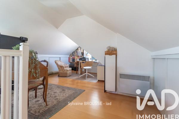 Maison à vendre 7 pièces 130 m² Villepreux