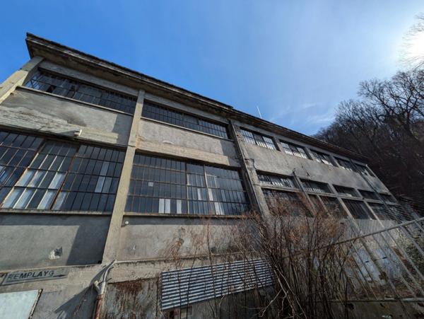 Locaux industriel à louer FROGES (38) 150 m²