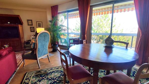Appartement T4 – 107 m² – Dijon Montchapet – Terrasse – Lumineux