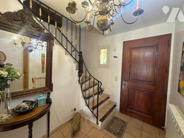 A VENDRE LE REVEST-LES-EAUX (VAR) 83200 - BELLE VILLA DE 126 M2 T5 AVEC VUE MAGNIFIQUE SUR LE V...