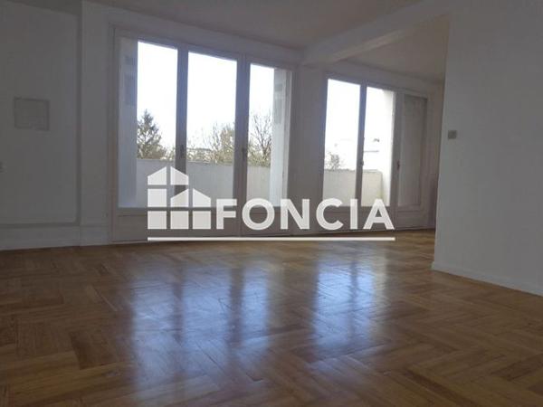 Location Appartement 4 pièces 73.8 m² - 59 63 BOULEVARD ANATOLE FRANCE Poitiers 86000