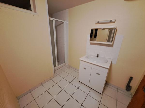 Maison 4 pièce(s) 117 m2 dans un village de Monsireigne