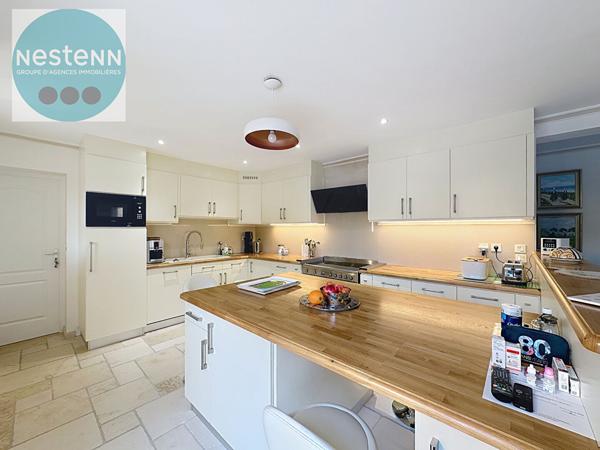 Maison moderne a vendre a Saint Denis en Val - 4 chambres, piscine, garage