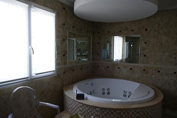 Maison moderne a vendre a Saint Denis en Val - 4 chambres, piscine, garage