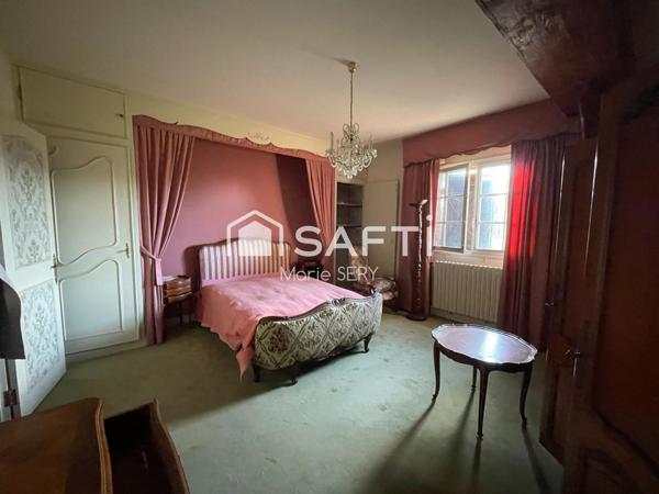 Maison à fort potentiel – 220 m² habitables sur terrain de 7 700 m²