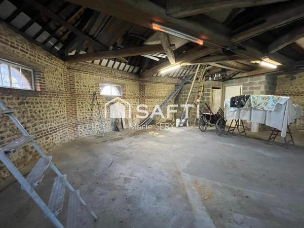 Maison à fort potentiel – 220 m² habitables sur terrain de 7 700 m²