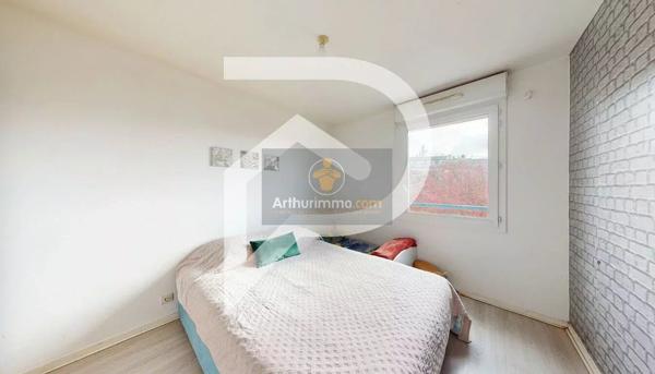 Vente                                                      Appartement
                        
                     2 pièces                      48 m2                     à Chanteloup-les-Vignes
