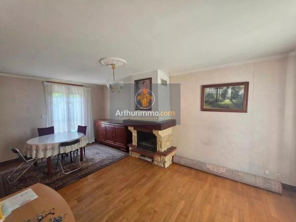 Vente                                                      Maison
                        
                     6 pièces                      112 m2                     à Ézanville