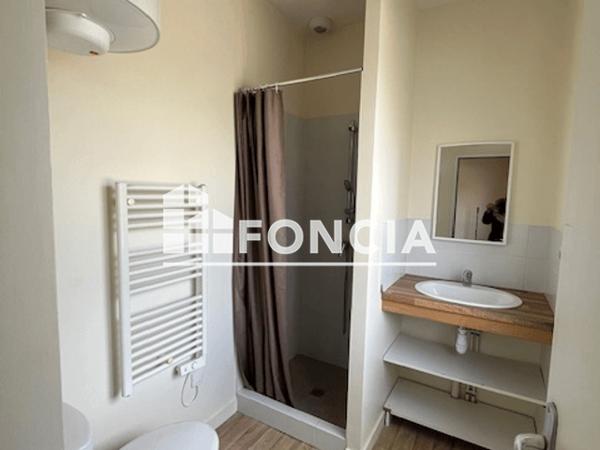 Location Studio 21.28 m² - 11 AVENUE DE VARSOVIE Angouleme 16000
