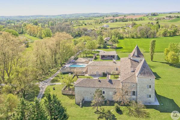 Somptueux château du 17ème.