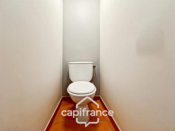 appartement  de 33 m2  vue panoramique, sud /sud ouest , 1 chambre1 salle de bain, équipé meublé piscine chauffée, place de parking