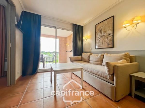 appartement  de 33 m2  vue panoramique, sud /sud ouest , 1 chambre1 salle de bain, équipé meublé piscine chauffée, place de parking