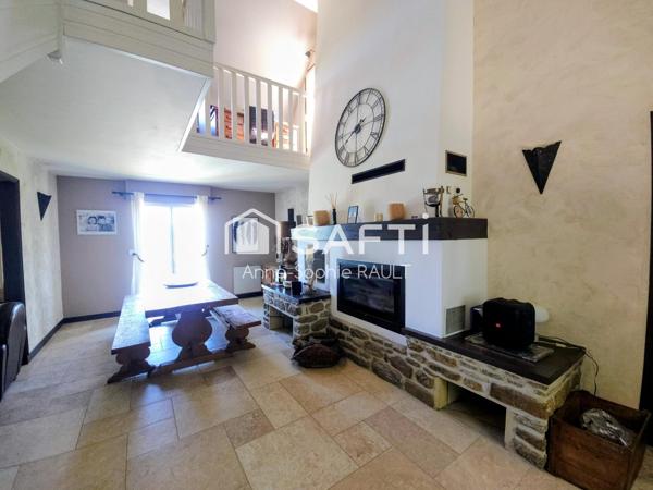 Maison aux volumes généreux, 5 chambres à 15 minutes de Saint-Brieuc.