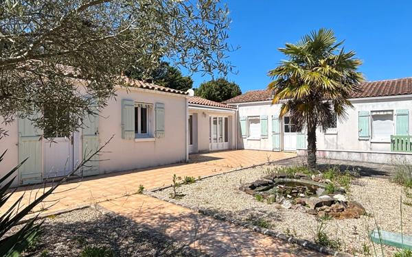 Maison à louer    8 pièces •  Saint-Pierre-d'Oléron