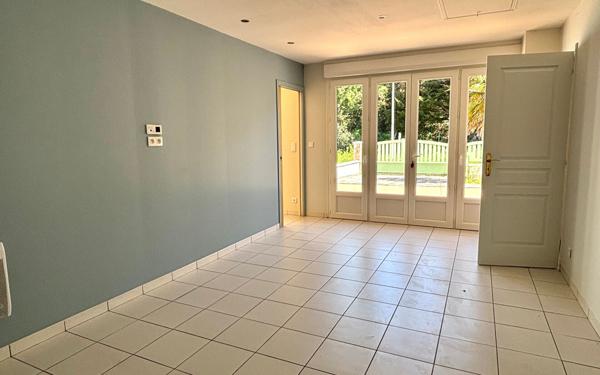 Maison à louer    8 pièces •  Saint-Pierre-d'Oléron