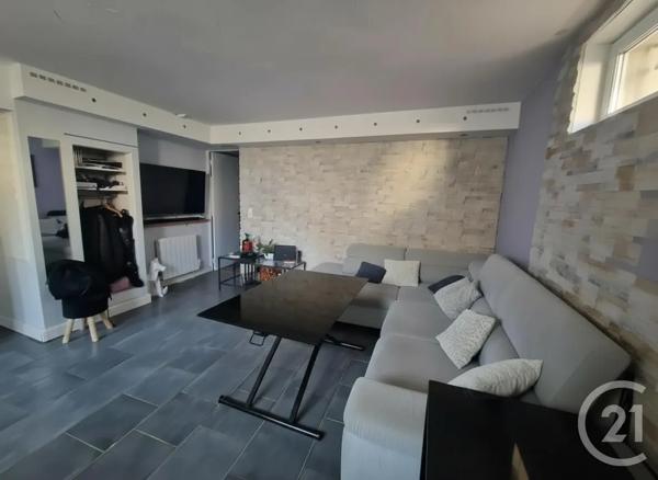 Appartement F2 à vendre  2 pièces - 45 m 2   BRUNOY  - 91