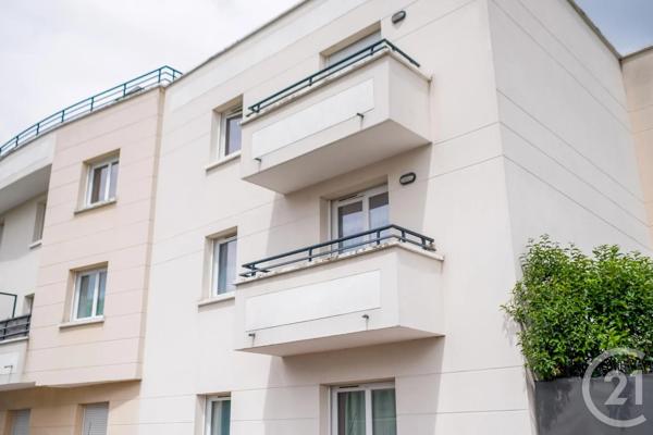 Appartement F2 à vendre  2 pièces - 45 m 2   BRUNOY  - 91