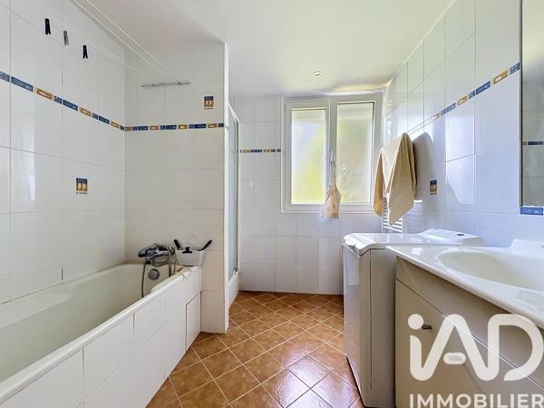 Appartement à vendre 5 pièces 122,18 m² Rueil-Malmaison