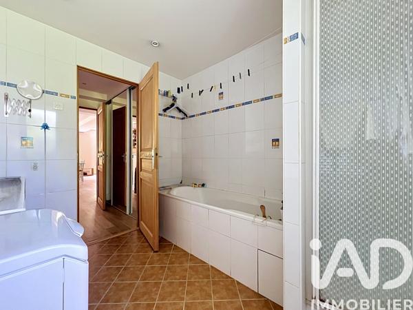 Appartement à vendre 5 pièces 122,18 m² Rueil-Malmaison