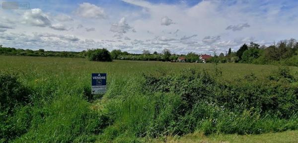 Terrain à Batir à vendre à Bélâbre dans l'Indre (36370), ref : 037/2244