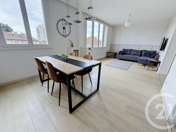 Appartement F3 à vendre  3 pièces - 52,46 m 2   LE KREMLIN BICETRE  - 94