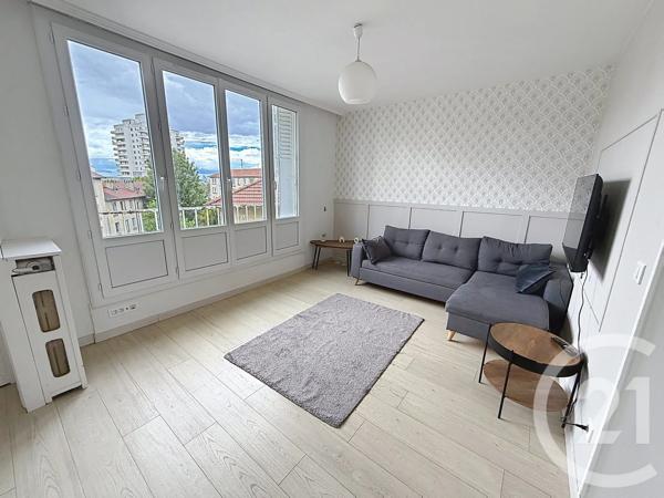 Appartement F3 à vendre  3 pièces - 52,46 m 2   LE KREMLIN BICETRE  - 94