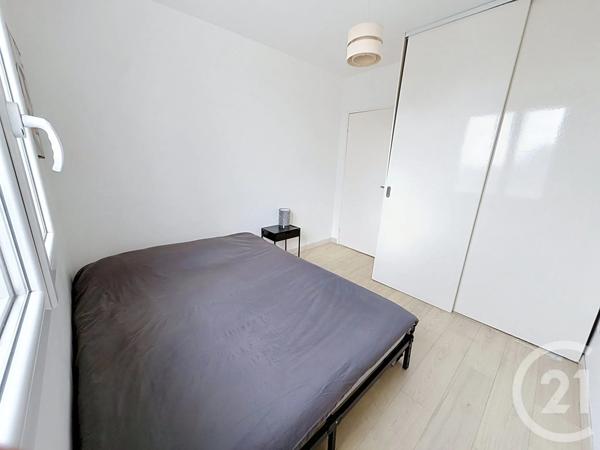 Appartement F3 à vendre  3 pièces - 52,46 m 2   LE KREMLIN BICETRE  - 94