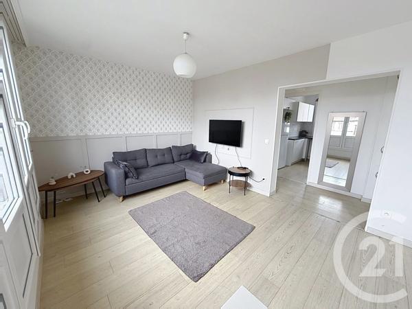 Appartement F3 à vendre  3 pièces - 52,46 m 2   LE KREMLIN BICETRE  - 94
