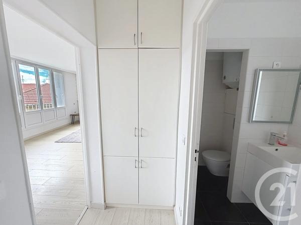 Appartement F3 à vendre  3 pièces - 52,46 m 2   LE KREMLIN BICETRE  - 94