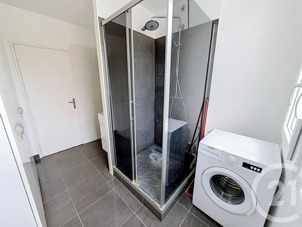 Appartement F3 à vendre  3 pièces - 52,46 m 2   LE KREMLIN BICETRE  - 94