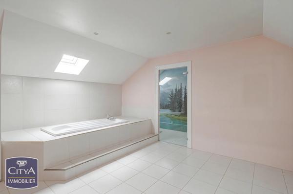 Maison à vendre 5 pièces 130m² Loches (37600)