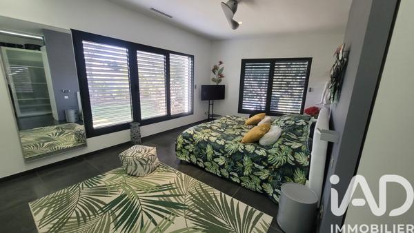 Maison à vendre 5 pièces 187 m² Morières-lès-Avignon