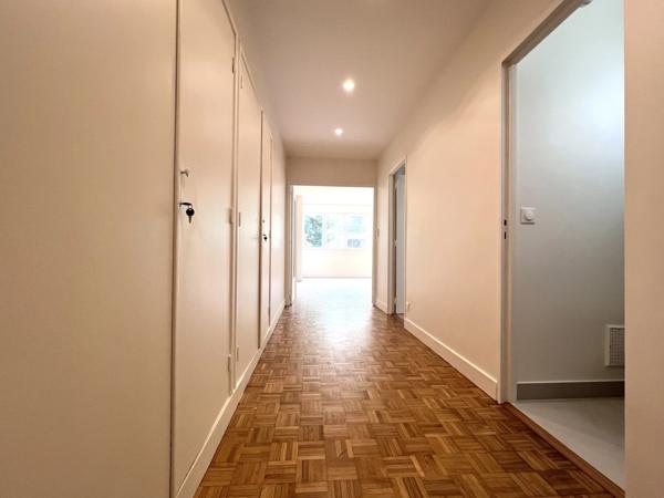 Appartement à vendre 3 pièces NEUILLY SUR SEINE (92) - 70.23 m² - Entièrement rénové
