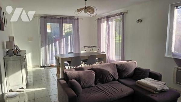 EXCLUSIVITE LMBS BRIOUX. Quartier calme proche centre. Grand pavillon familial de 196m² offrant...