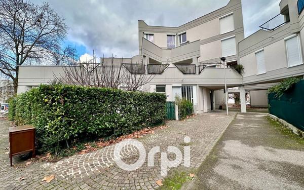 Appartement à vendre    3 pièces • 67,01 m2 Saint-Martin-d'Hères