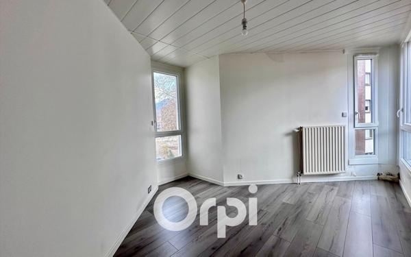 Appartement à vendre    3 pièces • 67,01 m2 Saint-Martin-d'Hères