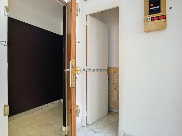 Vente                                                      Appartement
                        
                     2 pièces                      46 m2                     à Perpignan