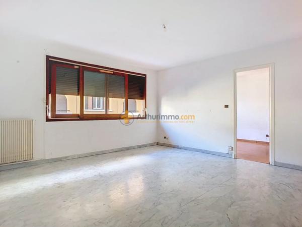 Vente                                                      Appartement
                        
                     2 pièces                      46 m2                     à Perpignan