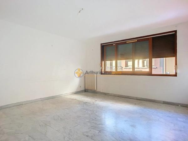 Vente                                                      Appartement
                        
                     2 pièces                      46 m2                     à Perpignan