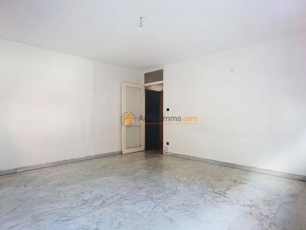 Vente                                                      Appartement
                        
                     2 pièces                      46 m2                     à Perpignan