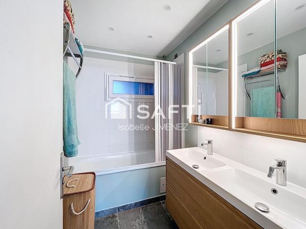 F4 de 80 m2, 3 chambres, box et cave : Rénovation d'isolation énergétique votée et payée.