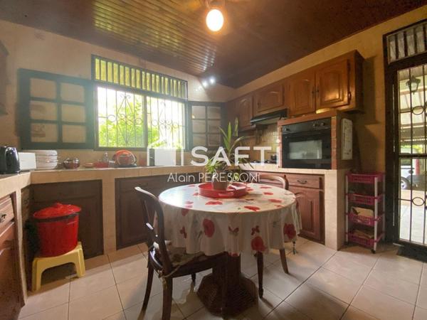 Grande Villa T4 de 136m2 dans parc boisé de 4000m2 Matoury