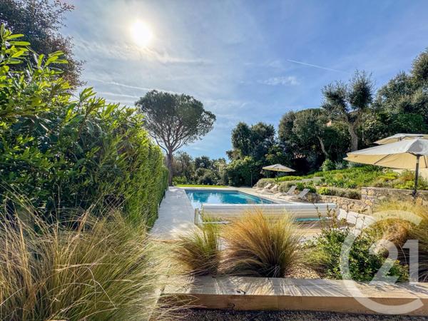 Maison à vendre  5 pièces - 142 m2 LA CROIX VALMER - 83