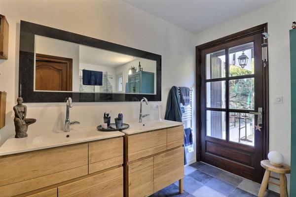 Demeure de Prestige 8P 252 m² VALGELON - LA ROCHETTE (73110)