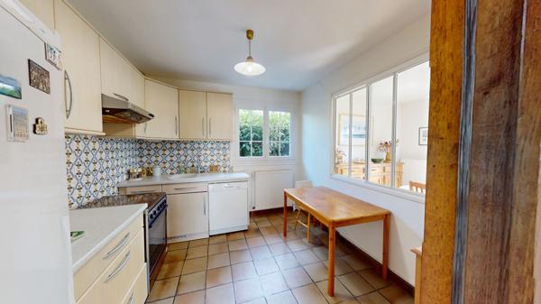 Maison à vendre à Saint-Jean-de-Braye, Fort potentiel, 5 chambres, Grand jardin, Travaux à prévoir