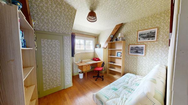 Maison à vendre à Saint-Jean-de-Braye, Fort potentiel, 5 chambres, Grand jardin, Travaux à prévoir
