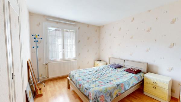 Maison à vendre à Saint-Jean-de-Braye, Fort potentiel, 5 chambres, Grand jardin, Travaux à prévoir