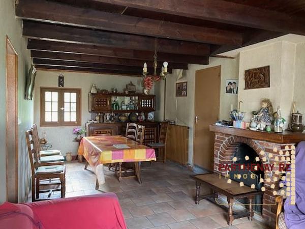 Maison de campagne à rénover à  LA PEYRATTE