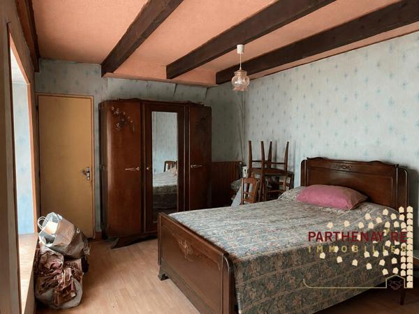 Maison de campagne à rénover à  LA PEYRATTE