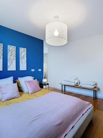 T6- MEUBLE – 180M2 – GARAGES – 69005 LYON